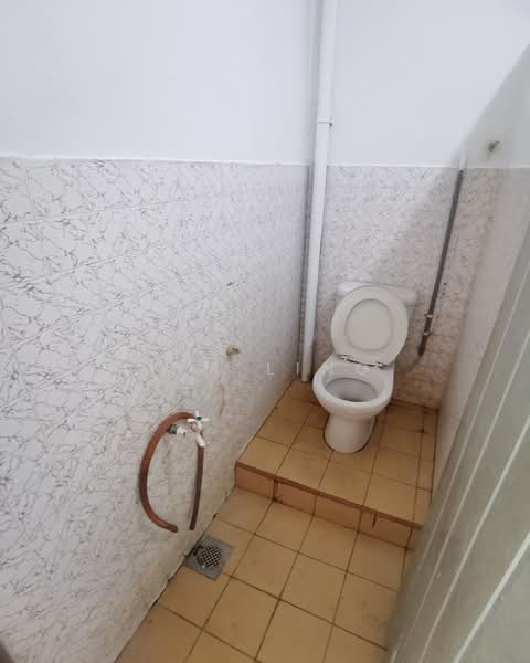 Rumah Teres 1 Tingkat untuk Dijual di Kampung Batu Belah (Klang) - Jim Ling - Bathroom - PropertyGuru.com.my