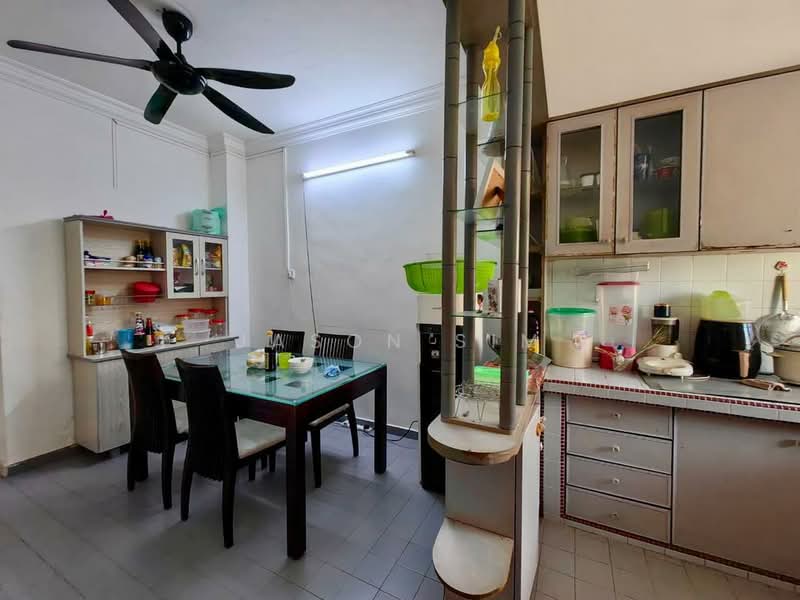 Rumah Teres 1 Tingkat untuk Dijual di Bandar Baru Permas Jaya (Permas Jaya) - Jason Sim - Kitchen - PropertyGuru.com.my