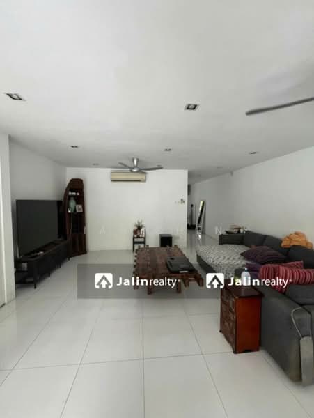 2-storey Terraced House for Rent in Taman Sri Hartamas (Sri Hartamas) - Ian Chen - Living Room - PropertyGuru.com.my