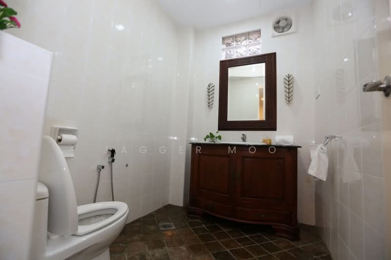 Rumah Banglo untuk Dijual di Taman Zooview (Ulu Kelang) - Jagger Moo - Bathroom - PropertyGuru.com.my