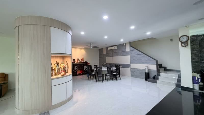 2-storey Terraced House for Sale in Bandar Kinrara Seksyen 8 (Bandar Kinrara) - Jarren Tan - Living Room - PropertyGuru.com.my