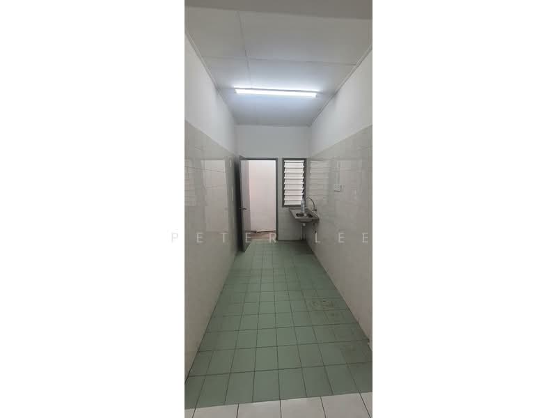 Apartment for Sale at Pangsapuri Sri Kemuning - Peter Lee - Kitchen - PropertyGuru.com.my
