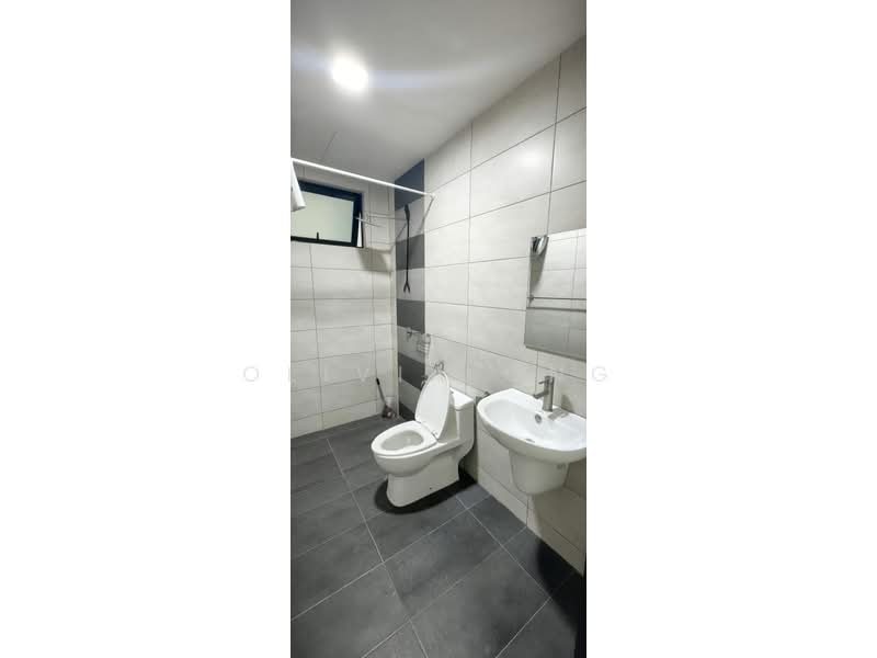 Servis Apartment untuk Disewa di Molek Regency - Olivia Ong - Bathroom - PropertyGuru.com.my