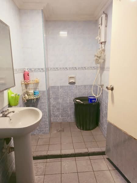 Condominium for Sale at Bukit Pandan Kondominium 2 - Shannie Law - Bathroom - PropertyGuru.com.my