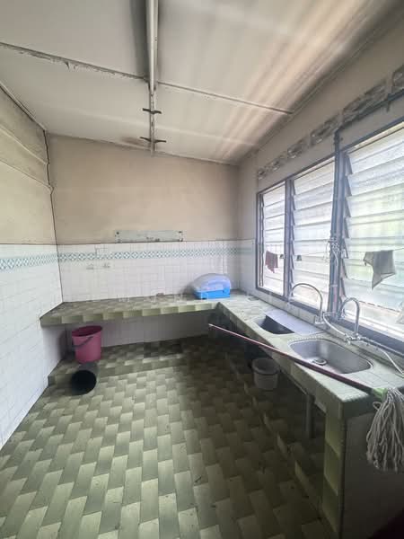 Rumah Teres 2 Tingkat untuk Dijual di Kampung Gombak Indah (Batu Caves) - Edmond Liew - Kitchen - PropertyGuru.com.my