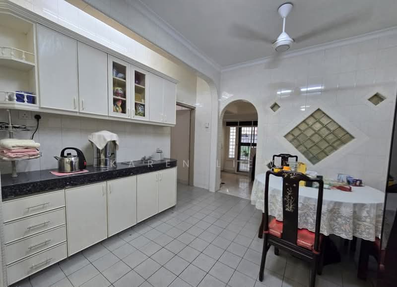 Rumah Teres 2 Tingkat untuk Dijual di Taman Batu Permai (Batu) - Karen Liew - Kitchen - PropertyGuru.com.my