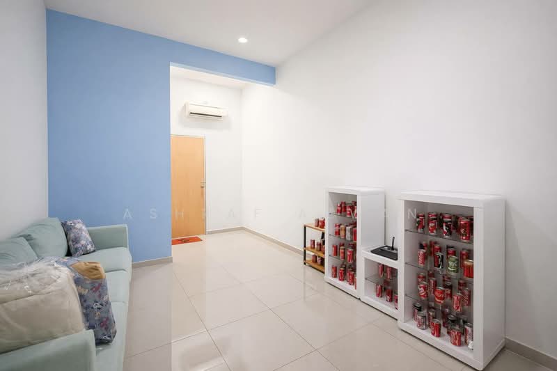 Rumah Teres 2 Tingkat untuk Dijual di Nusari Aman 2 (Labu) - Ashraf Azwan - Living Room - PropertyGuru.com.my