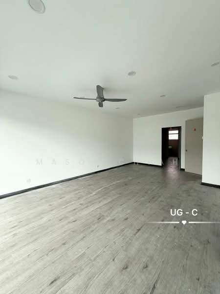 3-storey Terraced House for Sale in Ambang Botanic 2 (Klang) - Mason Chiah - Living Room - PropertyGuru.com.my