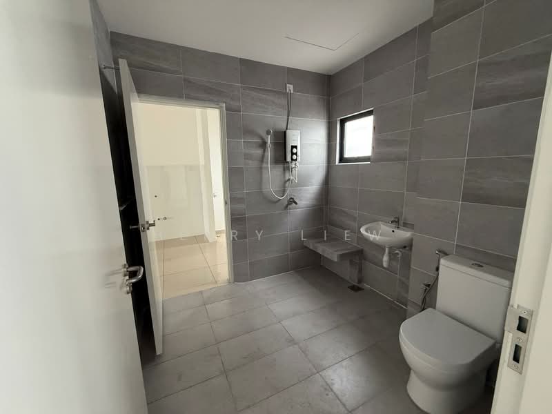 2-storey Terraced House for Rent in Cyberjaya (Selangor) - Henry Liew - Bathroom - PropertyGuru.com.my