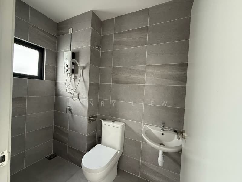 2-storey Terraced House for Rent in Cyberjaya (Selangor) - Henry Liew - Bathroom - PropertyGuru.com.my
