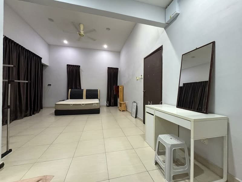 Rumah Teres 2 Tingkat untuk Dijual di Bandar Dato Onn (Tebrau) - Joan Tong - Bedroom - PropertyGuru.com.my