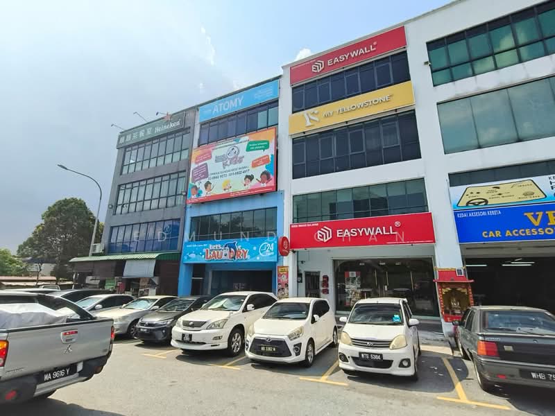 Shop for Rent in Taman Sungai Besi Indah (Seri Kembangan) - Edmund Chan - Exterior - PropertyGuru.com.my