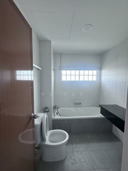 Kondominium untuk Dijual di Klebang Delima - NS Han - Bathroom - PropertyGuru.com.my