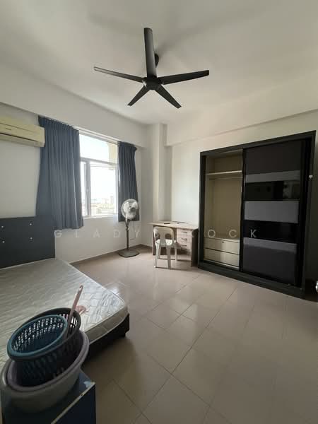 Apartment for Sale at Taman Jubilee Phase 5 - Gladys Kock - Bedroom - PropertyGuru.com.my