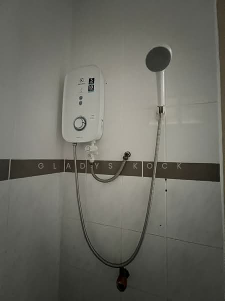 Apartment for Sale at Taman Jubilee Phase 5 - Gladys Kock - Bathroom - PropertyGuru.com.my