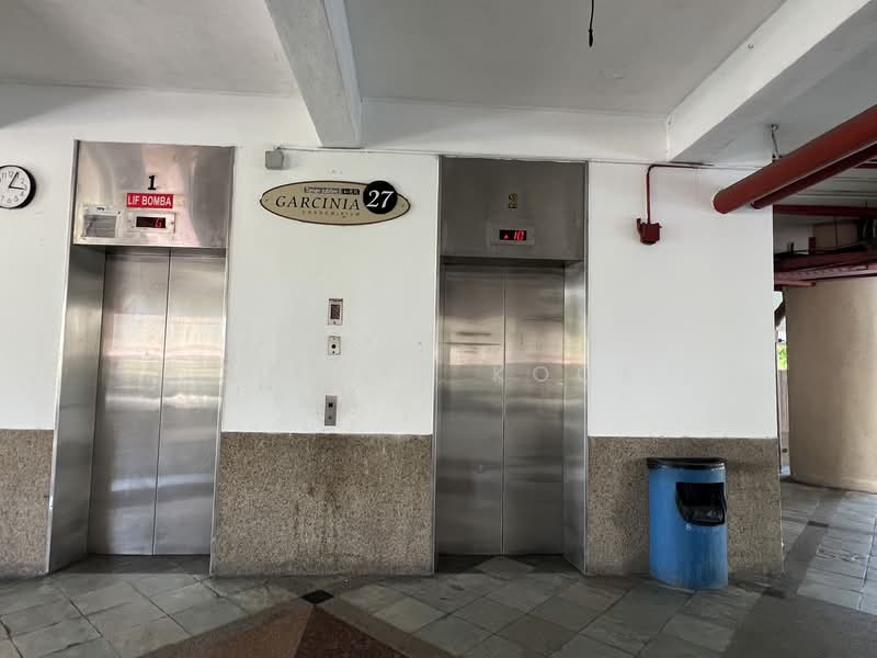 Apartment for Sale at Taman Jubilee Phase 5 - Gladys Kock - Corridor - PropertyGuru.com.my