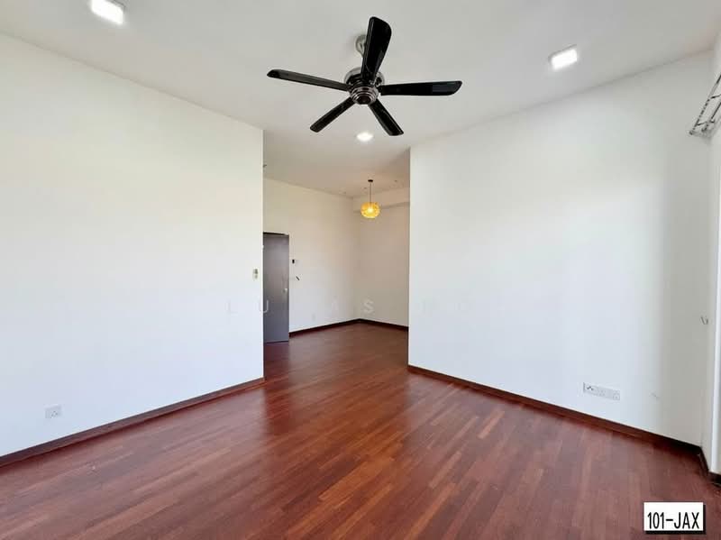 2-storey Terraced House for Sale in Setia Alam (Selangor) - Lucas Ng - Living Room - PropertyGuru.com.my