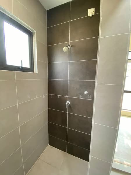 Terraced House for Rent in Dengkil (Selangor) - Stella Foo - Bathroom - PropertyGuru.com.my