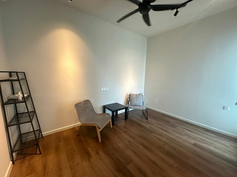Servis Apartment untuk Disewa di Suasana @ Utropolis - Elson Dee - Living Room - PropertyGuru.com.my