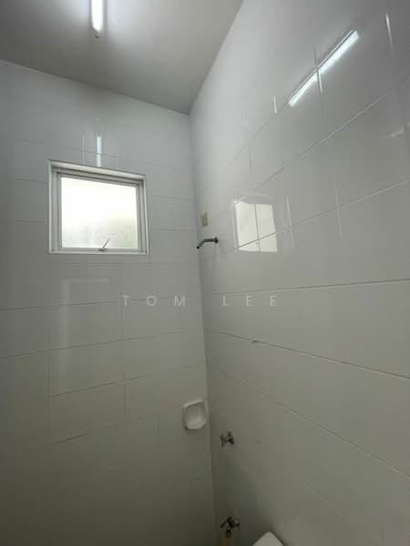 1-storey Terraced House for Sale in Setia Alam (Selangor) - Tom Lee - Bathroom - PropertyGuru.com.my