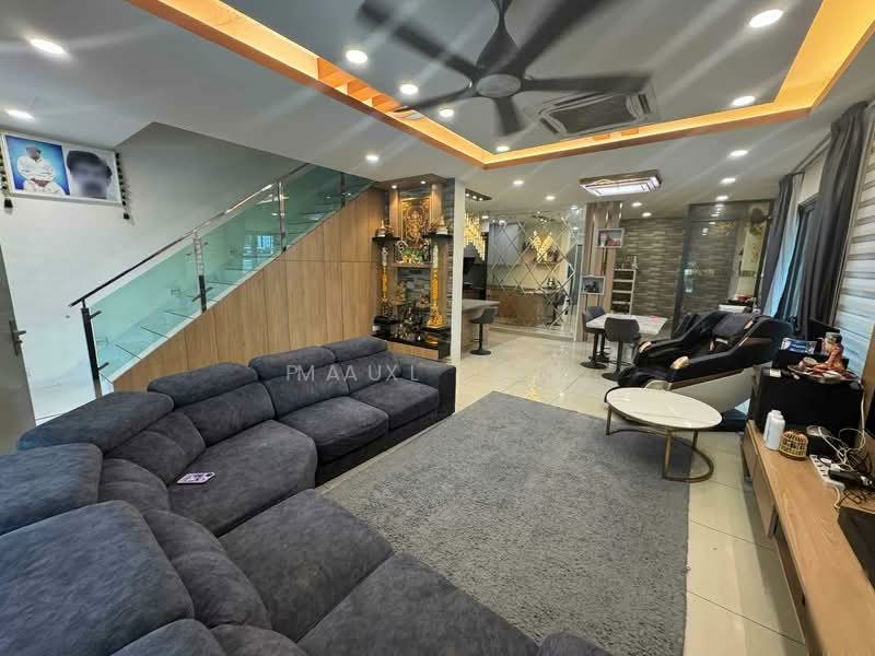 2-storey Terraced House for Sale in Puchong (Selangor) - Max Peh - Living Room - PropertyGuru.com.my