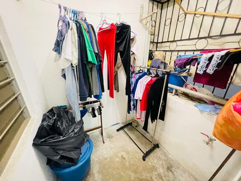 Apartment for Sale at Lumayan Apartment (Bdr Tasik Permaisuri) - Nur Adibah Ishak - Balcony - PropertyGuru.com.my