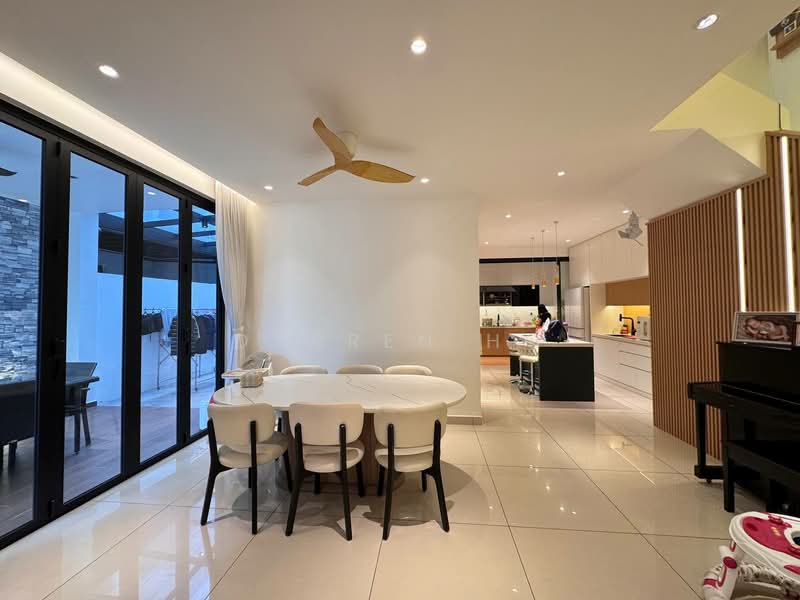 Cluster House for Sale in Taman Mutiara Mas (Skudai) - Darren Ho - Dining Room - PropertyGuru.com.my