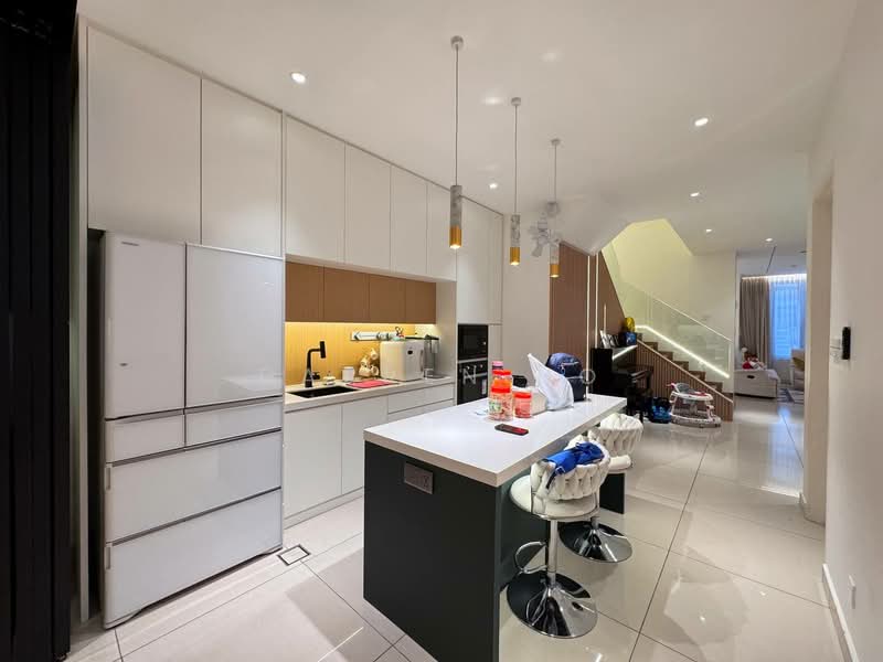 Cluster House for Sale in Taman Mutiara Mas (Skudai) - Darren Ho - Kitchen - PropertyGuru.com.my