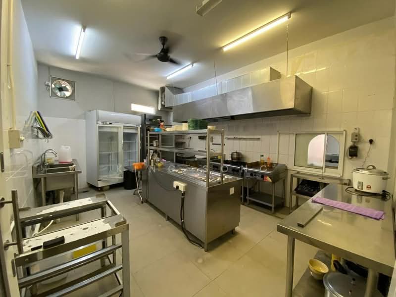 Shop for Sale in Melaka (Melaka City) - King Song - Kitchen - PropertyGuru.com.my