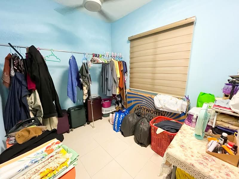 Apartment for Sale at De Bayu Apartment - Amzar Faiz - Bedroom - PropertyGuru.com.my