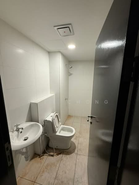 Warehouse for Rent in Kota Damansara (Selangor) - Alex Chong - Bathroom - PropertyGuru.com.my