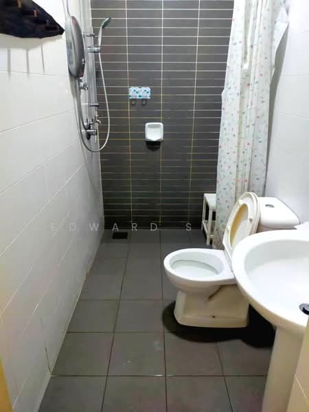 Servis Apartment untuk Dijual di Palazio - Edward Siow - Bathroom - PropertyGuru.com.my