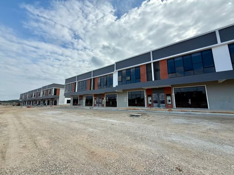 Factory for Rent in Akasia Business Park (Ulu Tiram) - Jemie . - PropertyGuru.com.my