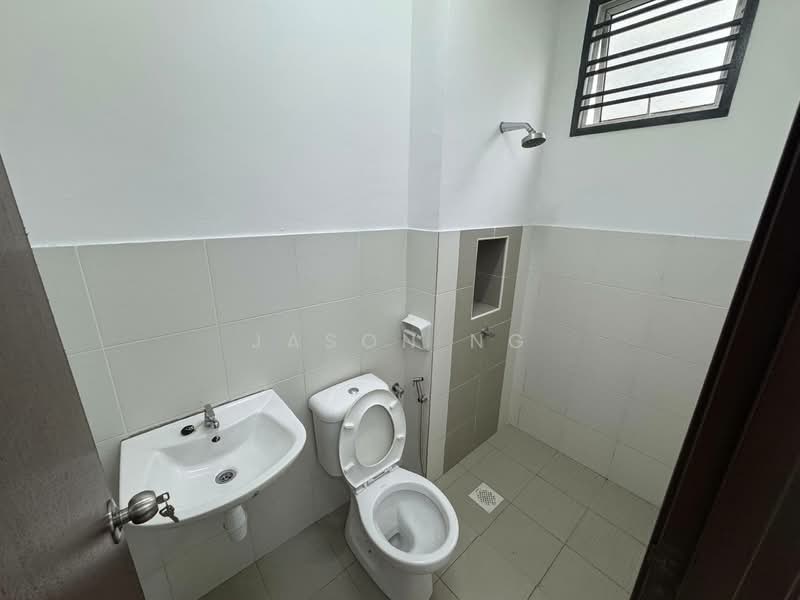 2-storey Terraced House for Rent in Bandar Seri Alam (Masai) - JASON NG - Bathroom - PropertyGuru.com.my