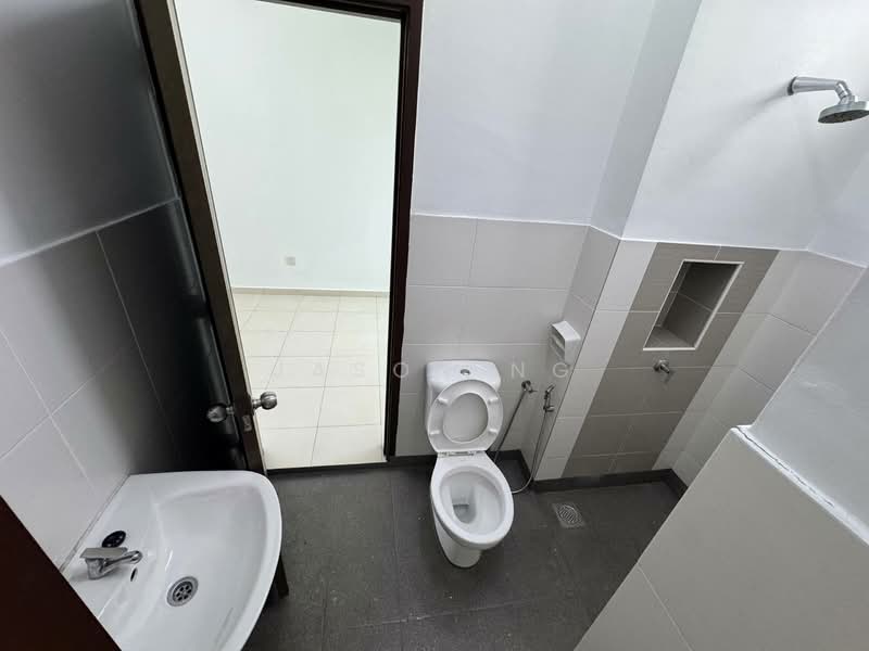 2-storey Terraced House for Rent in Bandar Seri Alam (Masai) - JASON NG - Bathroom - PropertyGuru.com.my