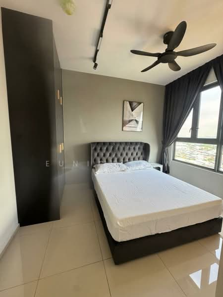 Servis Apartment untuk Disewa di Seiring Residensi - Eunice Law - Master room - PropertyGuru.com.my