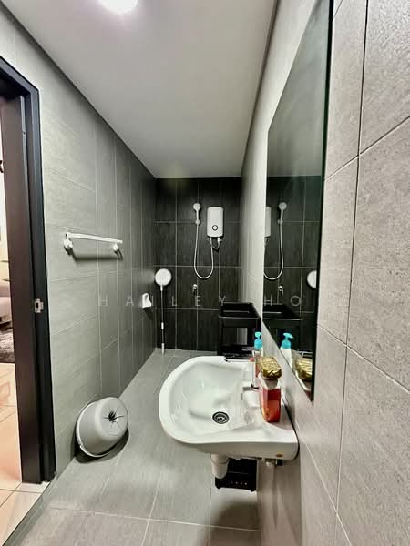 Service Residence for Rent at The New Duo @ Edumetro - Hailey Ho - Bathroom - PropertyGuru.com.my