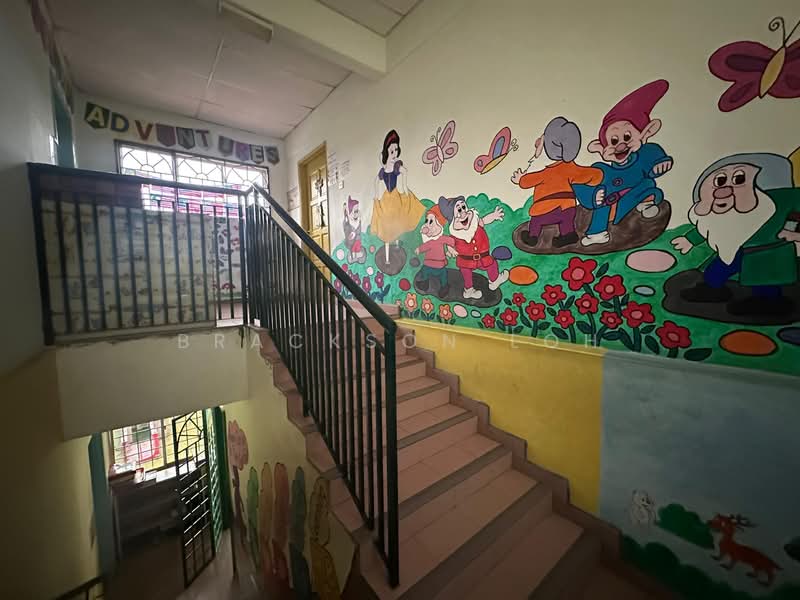 Semi-Detached House for Sale in Taman Melawati (Ulu Kelang) - Brackson Loh - Corridor - PropertyGuru.com.my