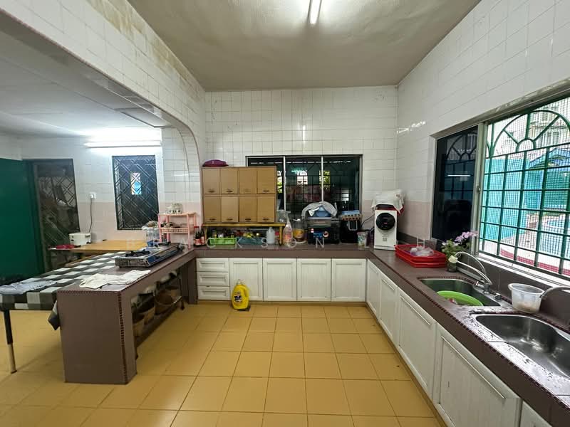 Semi-Detached House for Sale in Taman Melawati (Ulu Kelang) - Brackson Loh - Kitchen - PropertyGuru.com.my