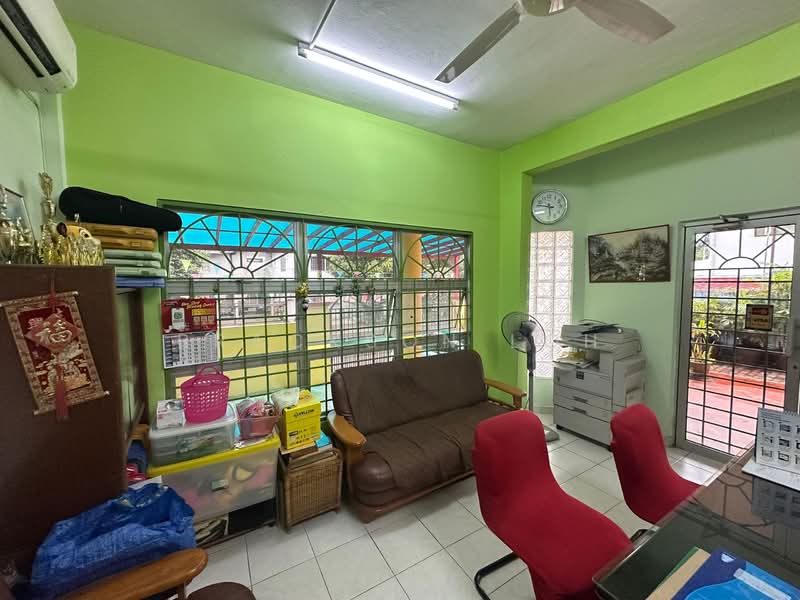 Semi-Detached House for Sale in Taman Melawati (Ulu Kelang) - Brackson Loh - Living Room - PropertyGuru.com.my