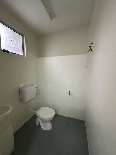 Rumah Teres 1 Tingkat untuk Dijual di Skudai (Johor) - Wallace Ang - Bathroom - PropertyGuru.com.my