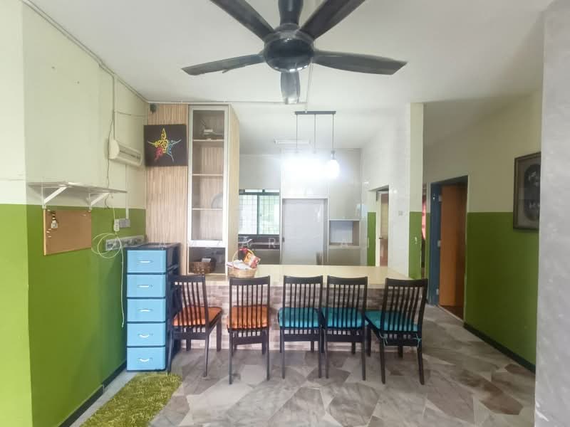 Pangsapuri untuk Dijual di Sri Ledang - Amzar Faiz - Dining Room - PropertyGuru.com.my