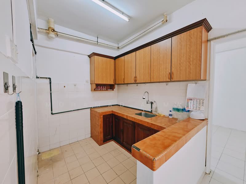 Flat for Sale at Pangsapuri Seri Proton - Mohamad Azman - Kitchen - PropertyGuru.com.my