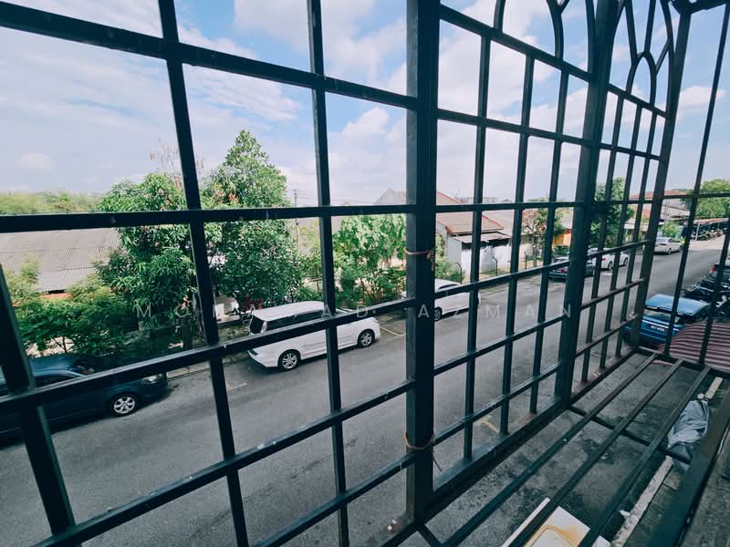 Flat for Sale at Pangsapuri Seri Proton - Mohamad Azman - Exterior - PropertyGuru.com.my