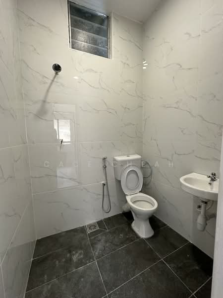 Rumah Teres untuk Disewa di Iskandar Puteri (Nusajaya) (Johor) - Cace Cheah - Bathroom - PropertyGuru.com.my
