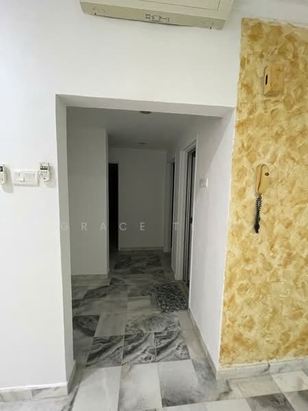 Condominium for Sale at Sunway Sutera Condominium - Grace Teow - Corridor - PropertyGuru.com.my