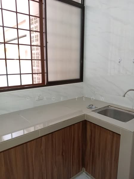 Kondominium untuk Dijual di Sunway Sutera Condominium - Grace Teow - Kitchen - PropertyGuru.com.my
