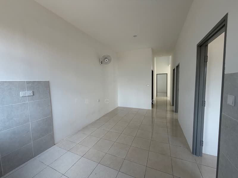 1-storey Terraced House for Sale in Desa Pinggiran Bayu (Mantin) - FB Chong - Corridor - PropertyGuru.com.my