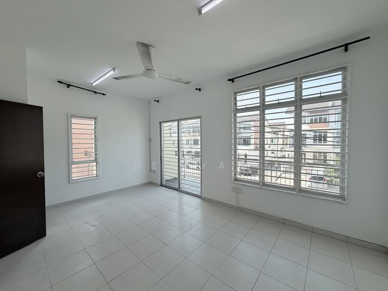 3-storey Terraced House for Sale in Taman Kundang Jaya (Rawang) - Des Yap - Interior - PropertyGuru.com.my