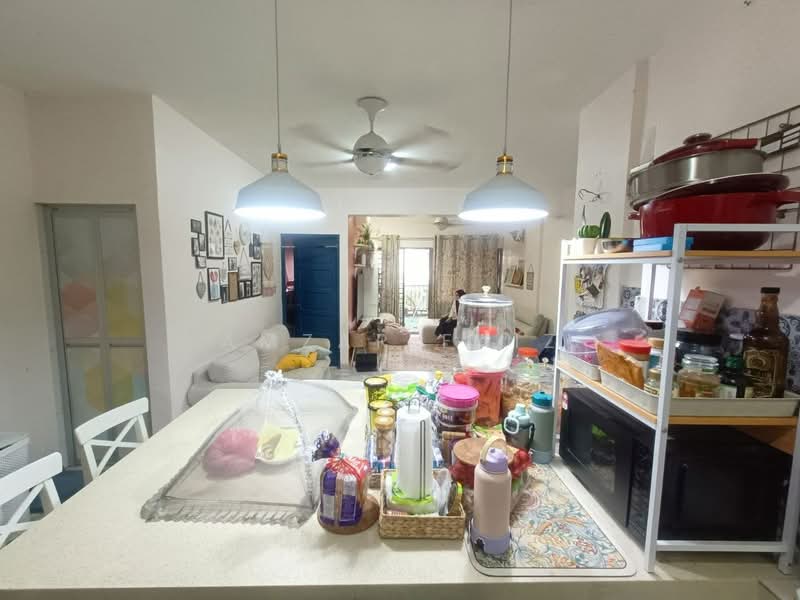 Pangsapuri untuk Dijual di Sri Ledang - Amzar Faiz - Living Room - PropertyGuru.com.my